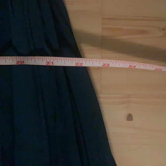 Beautiful deep emerald green dress by Dex - Picture 15 of 15